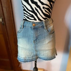 Dollhouse mini jean skirt size 5